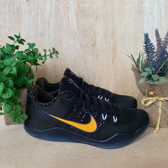 ✅SOLD Nike Kobe XI 11 Carpe Denim Shoes - Picture 3 of 8